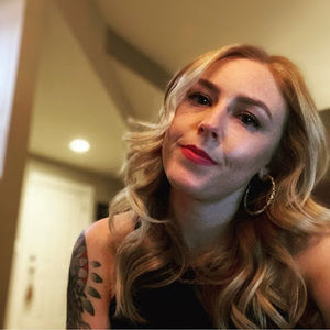 Meet your Posher, Lauren